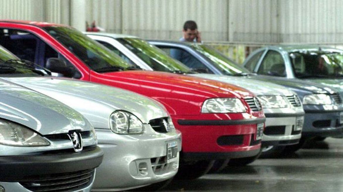 La demora en las entregas de autos cero kilómetro ha reactivado levemente el mercado de autos usados. Pero hay que saber buscar para evitar problemas posteriores