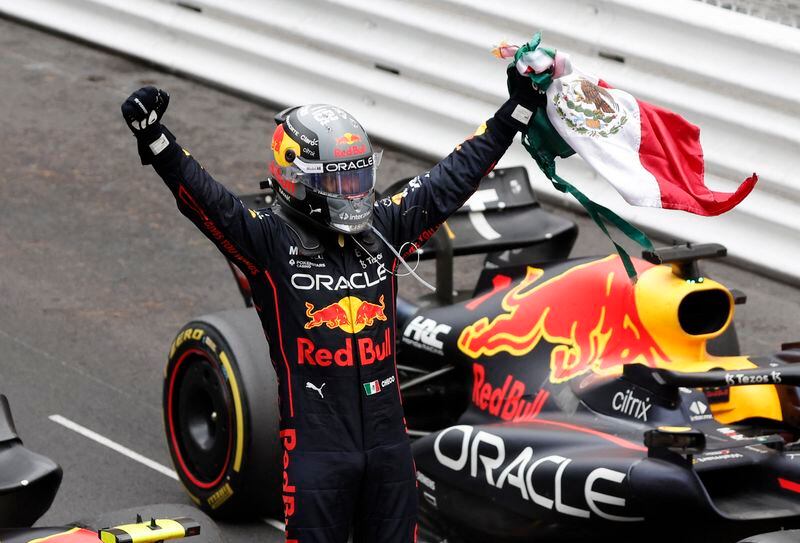 Checo Pérez se convirtió en el primero piloto mexicano en ganar el GP de Mónaco (Foto: REUTERS/Benoit Tessier)