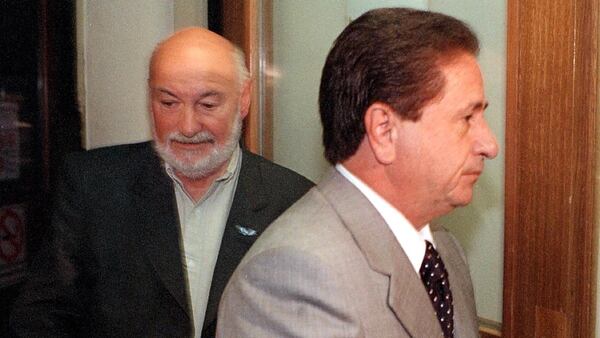 Farinello y Eduardo Duhalde en 2001, cuando ambos fueron candidatos a senadores nacionales (NA)