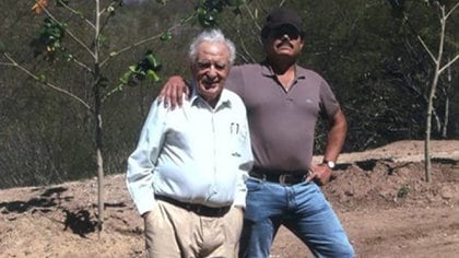 "El Mayo" Zambada junto al periodista Julio Scherer