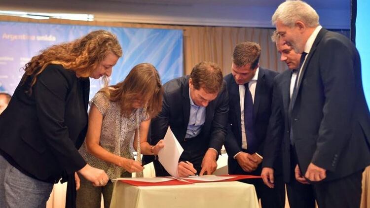 La firma en la que se acordó el redespliegue de las fuerzas federales en la Ciudad de Buenos Aires. 
