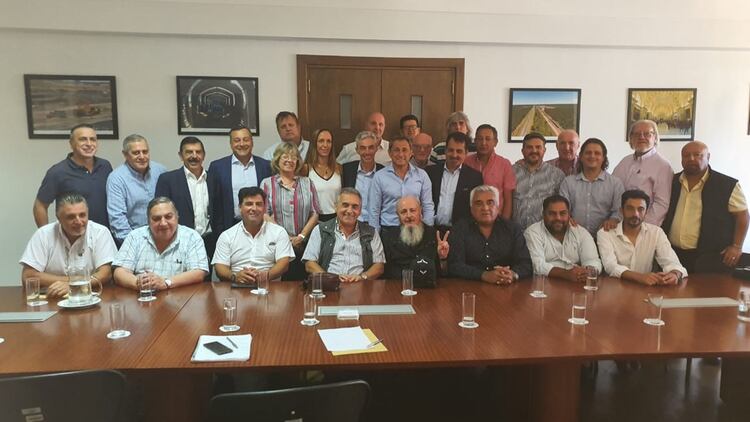 Dirigentes de la Confederación de Trabajadores del Transporte (CATT) se reunieron con el ministro Mario Meoni a fines de enero