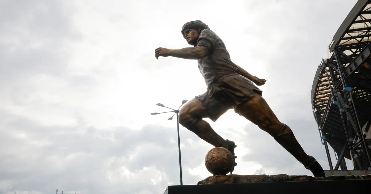 The unusual reason why Napoli removed the Maradona statue from their stadium and returned it to the perpetrator