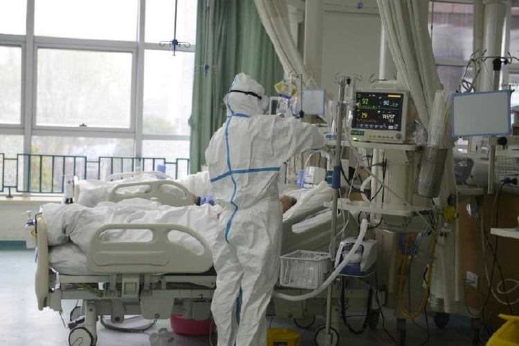 Las imágenes fueron publicadas por el hospital en una red social, Weibo (via REUTERS)
