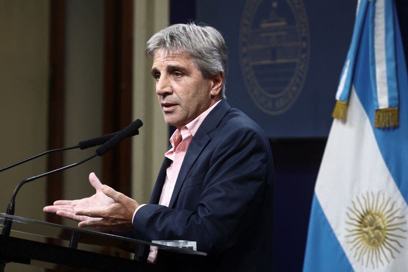 El ministro de Economía, Luis Caputo (REUTERS/Tomas Cuesta)
