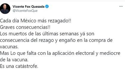 En el artículo se destaca que el gobierno ha tardado en adquirir más dosis (Foto: captura de pantalla Twitter @VicenteFoxQue)