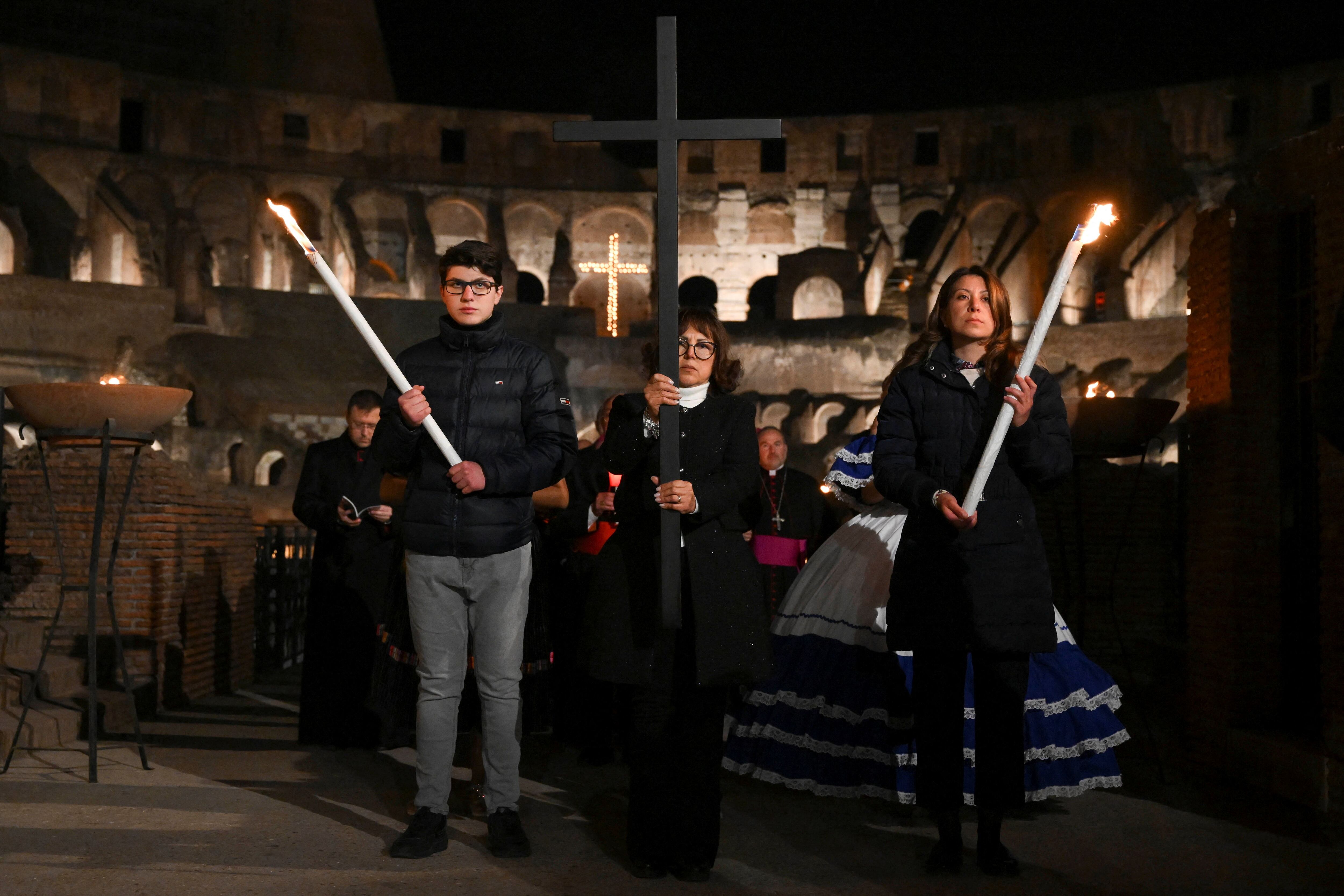 Imagen del vía crucis del año pasado (Vatican Media/­Simone Risoluti/Handout via REUTERS/Archivo)