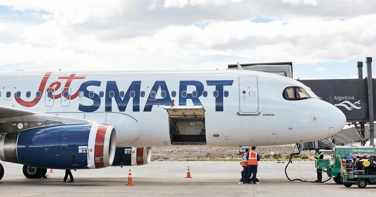 JetSmart would operate 27 routes in Colombia and cover 20% of the low-cost market