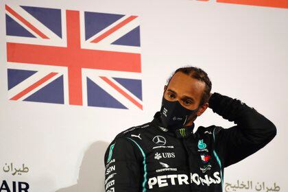 Lewis Hamilton tiene coronavirus 