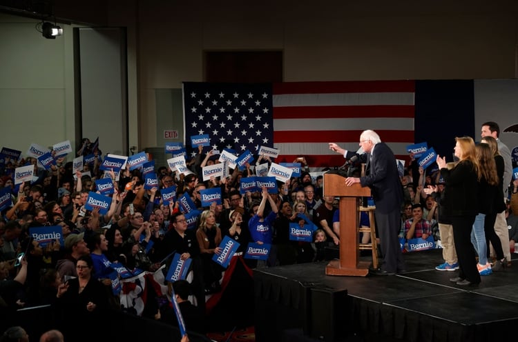 La campaña de Sanders divulgó datos parciales no oficiales que lo ubican en primer lugar, como pronosticaban los sondeos, y a Pete Buttigieg como segundo (Reuters)