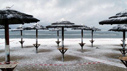 Así está la playa espartana de Artemida, sobre el Egeo (REUTERS/Vassilis Triandafyllou)