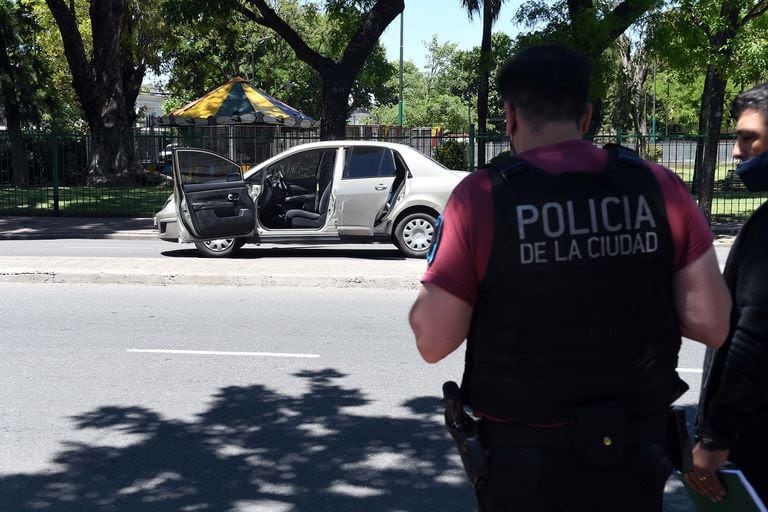 El auto que manejaban los policías de la Ciudad que asesinaron a Lucas González en Barracas en noviembre de 2021