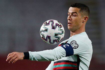 A Cristiano Ronaldo no le convalidaron un gol que era legítimo (REUTERS/Novak Djurovic)