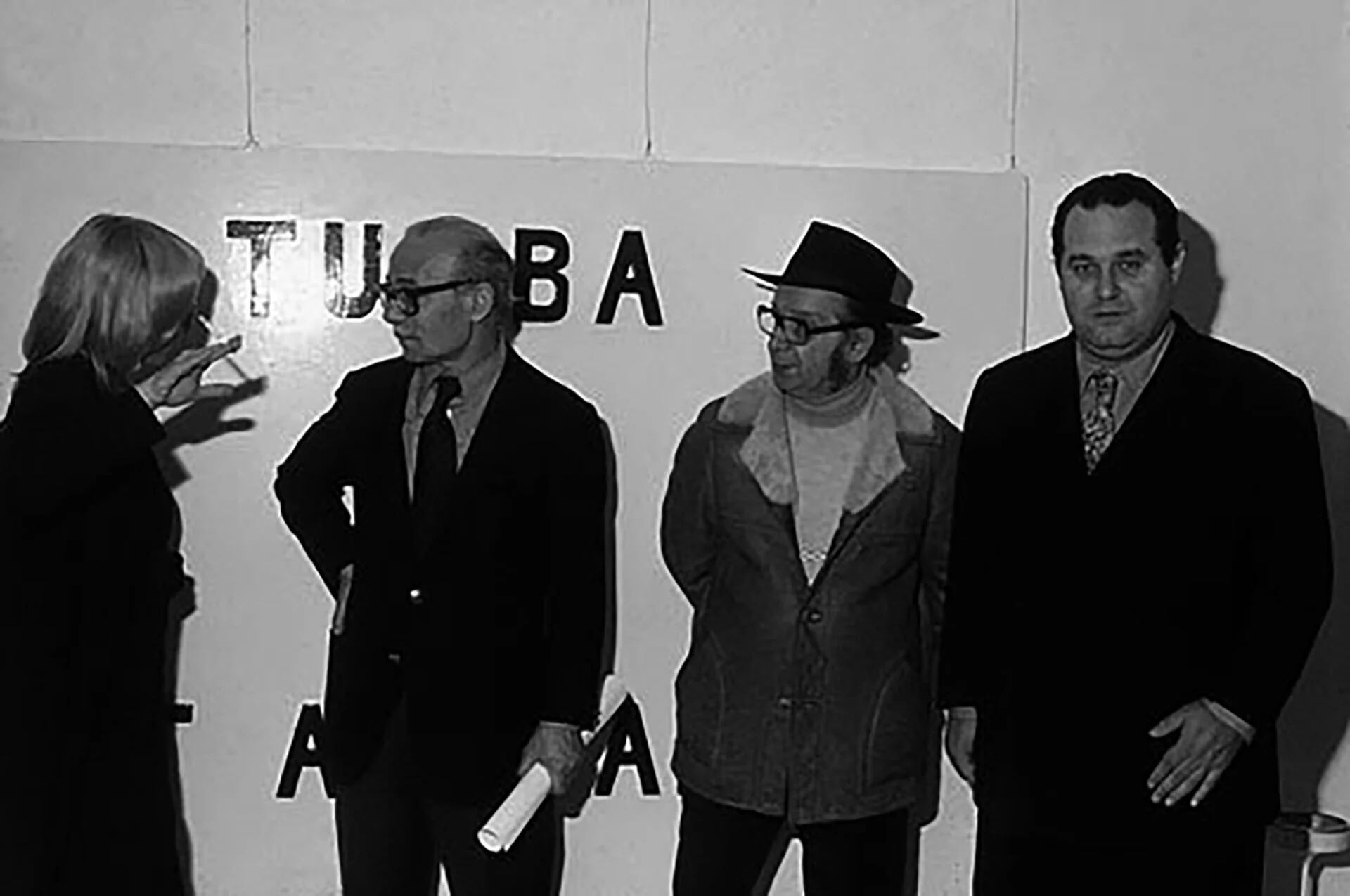 Marta Minujin, Ernesto Sabato, Antonio Berni y Federico Peralta Ramos (Centro Cultural Recoleta)