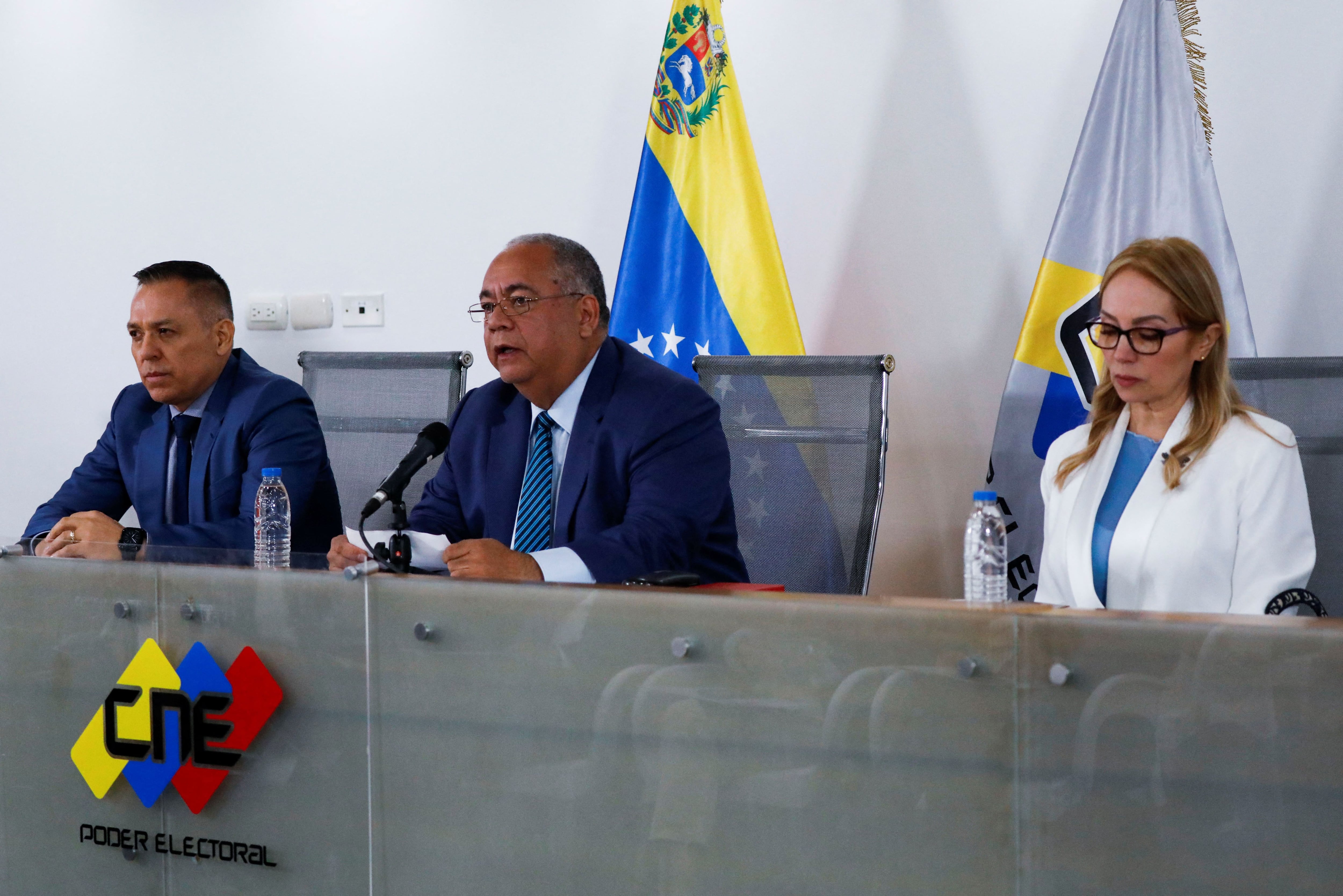 El régimen de Maduro designó como presidente del CNE a Elvis Amoroso, funcionario chavista sancionado por EEUU. (REUTERS)