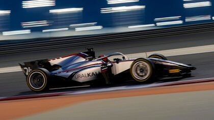 Nikita Mazepin a bordo de su auto de Fórmula 2