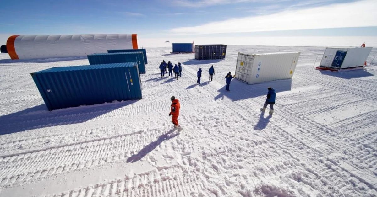Science.-In search of ice of 1.5 million years under Antarctica