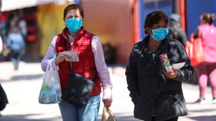 Hasta este 19 de octubre se han reportado 86,338 muertes y 854,926 contagios acumulados de COVID-19 en el país (Foto: EFE / Sáshenka Gutiérrez)