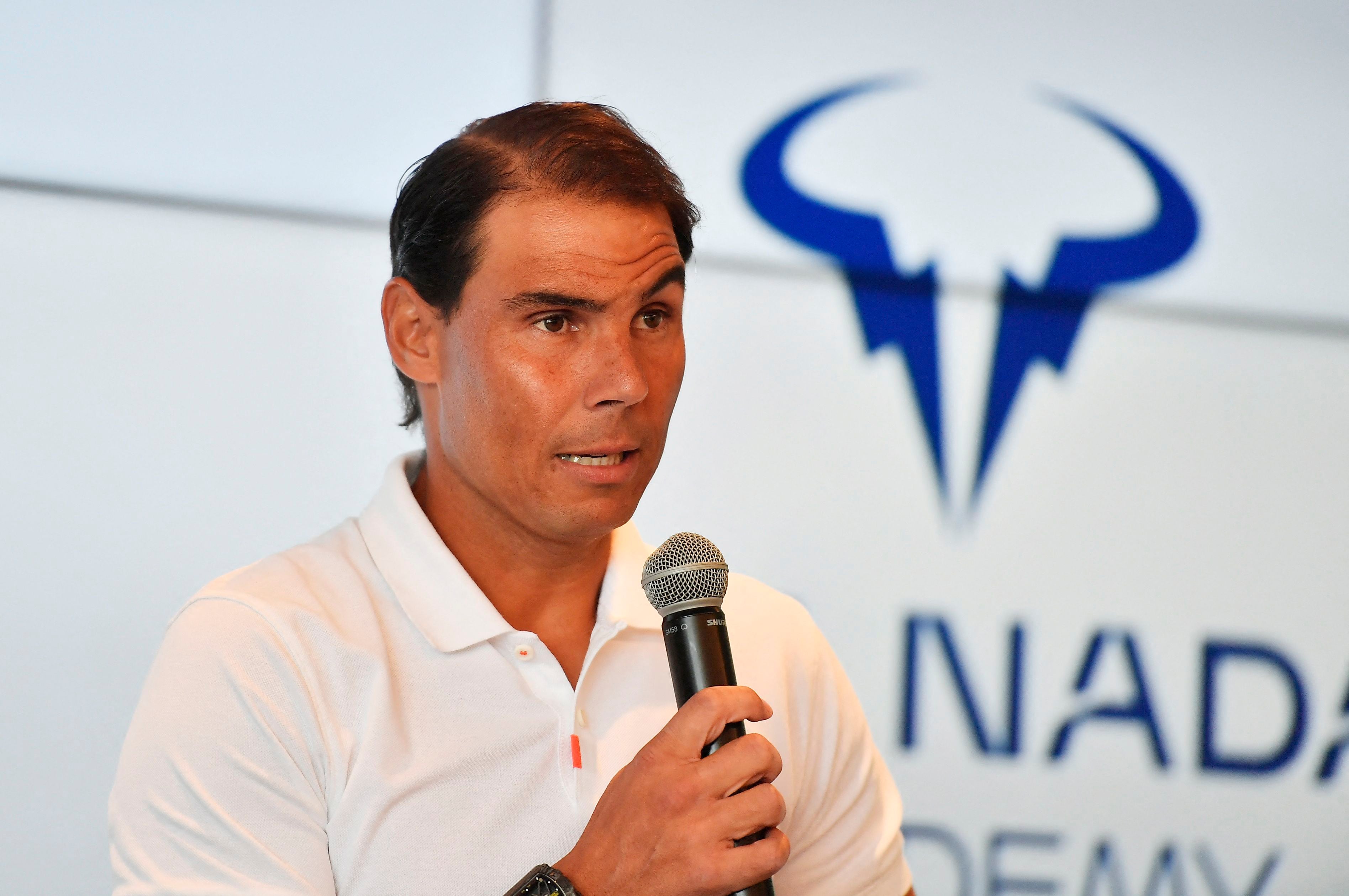 Rafa Nadal durante la rueda de prensa en la que ha anunciado un parón temporal en su carrera (REUTERS/Miquel Borras)