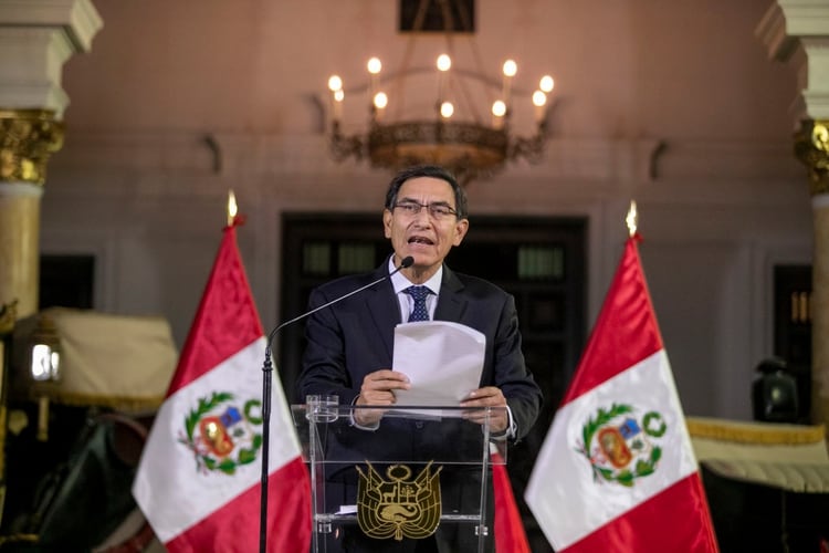 Martín Vizcarra durante el anuncio de disolución del Congreso (Telam)