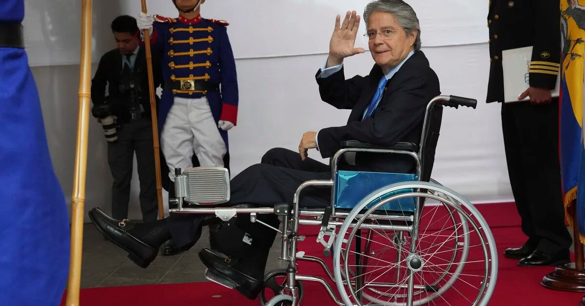 Ecuador: President Lasso tests positive for COVID for the 2nd time