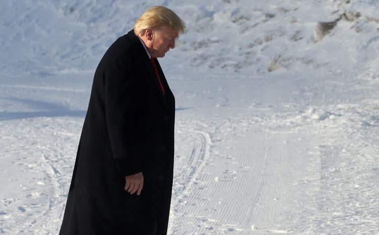 La llegada de Donald Trump al foro de Davos (REUTERS/Jonathan Ernst)