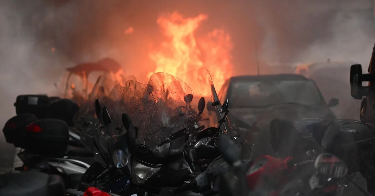 “Hell”: the chilling images of the clash between the ultras of Naples and Eintracht Frankfurt before the Champions League match