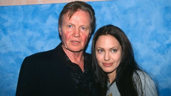 Jon Voight y su hija Angelina Jolie (Grosby Group)