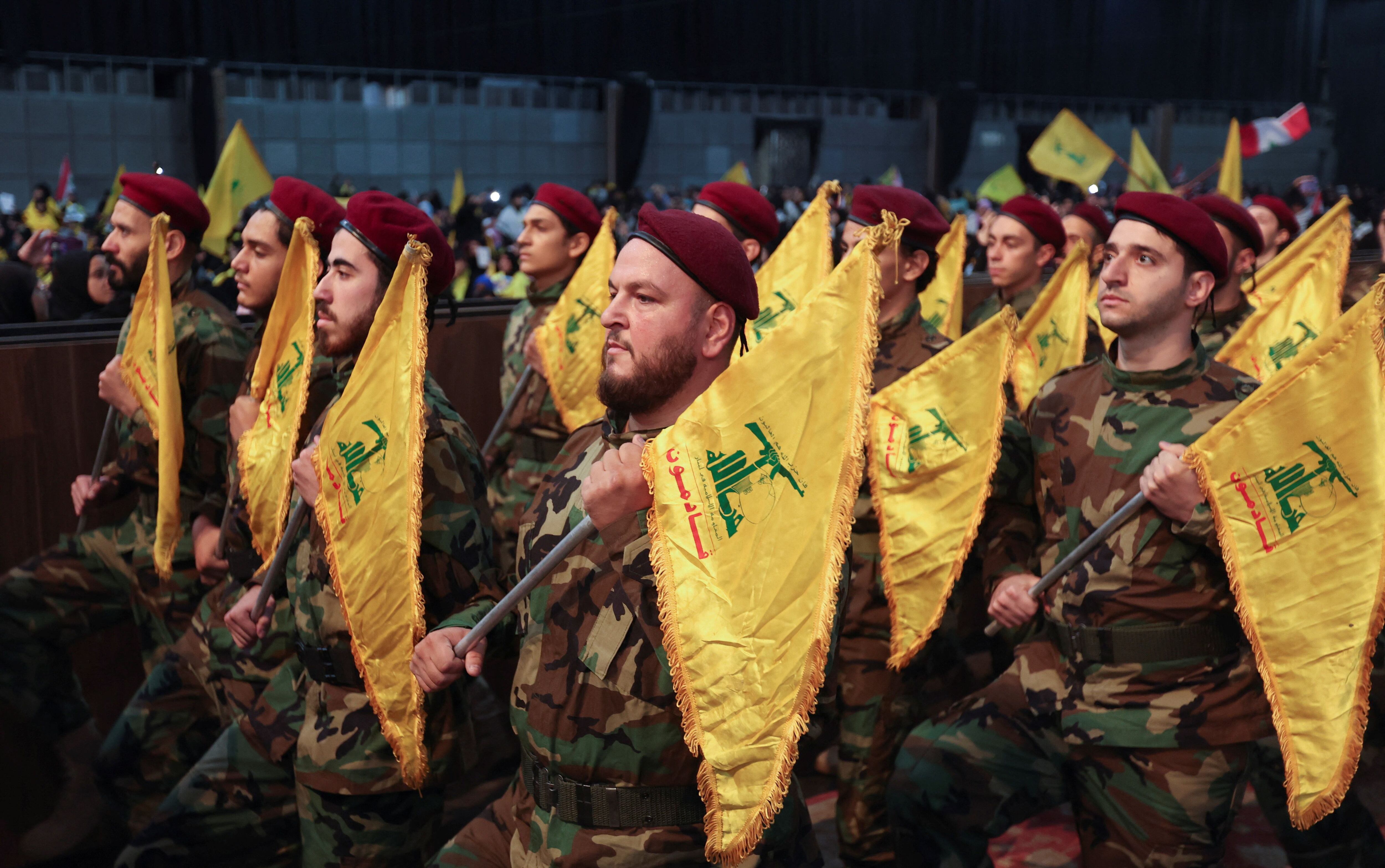 Las sanciones van dirigidas contra Adel Mohamad Mansour, director ejecutivo del grupo al-Qard Al-Hassan de Hezbollah, que ha sido previamente sancionado por Estados Unidos, así como a otra empresa en la que está involucrado, al-Khobara para Contabilidad, Auditoría y Estudios. (REUTERS)