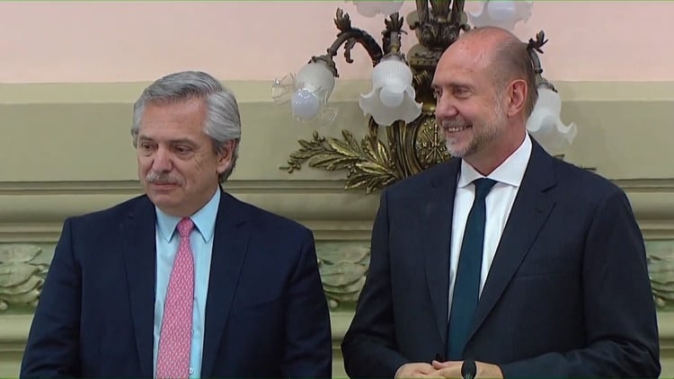 El presidente Alberto Fernández junto al gobernador de Santa Fe, Omar Perotti 