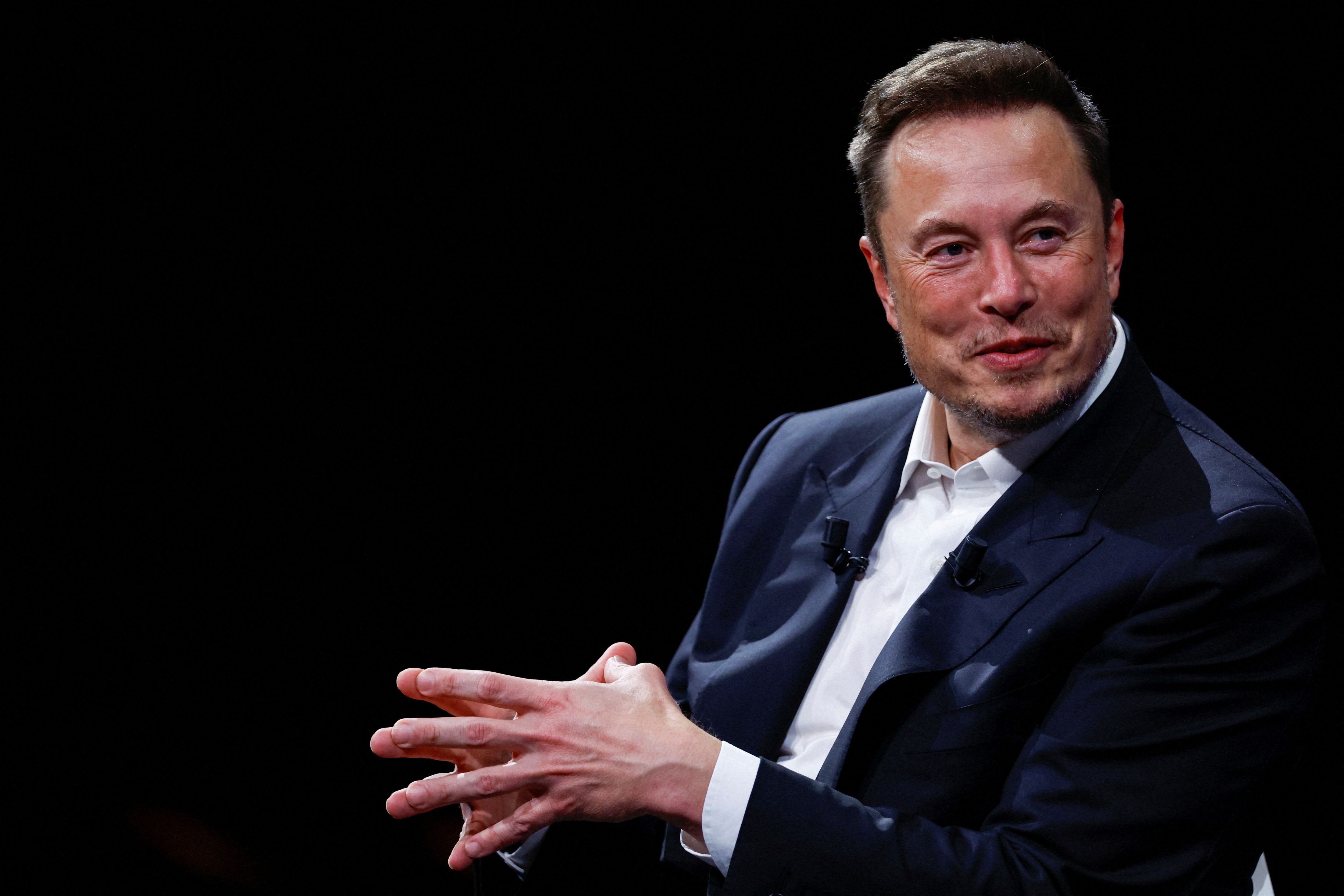 Elon Musk, CEO de Tesla, es uno de los personajes más controversiales de la industria, y ha impregnado a la marca con su personal modo de llevar adelante sus ideas y proyectos. REUTERS/Gonzalo Fuentes/File Photo
