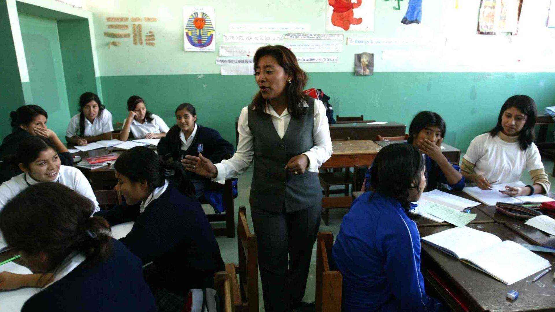 Sueldo docente 2024: conoce el sueldo mínimo de los profesores en el Perú