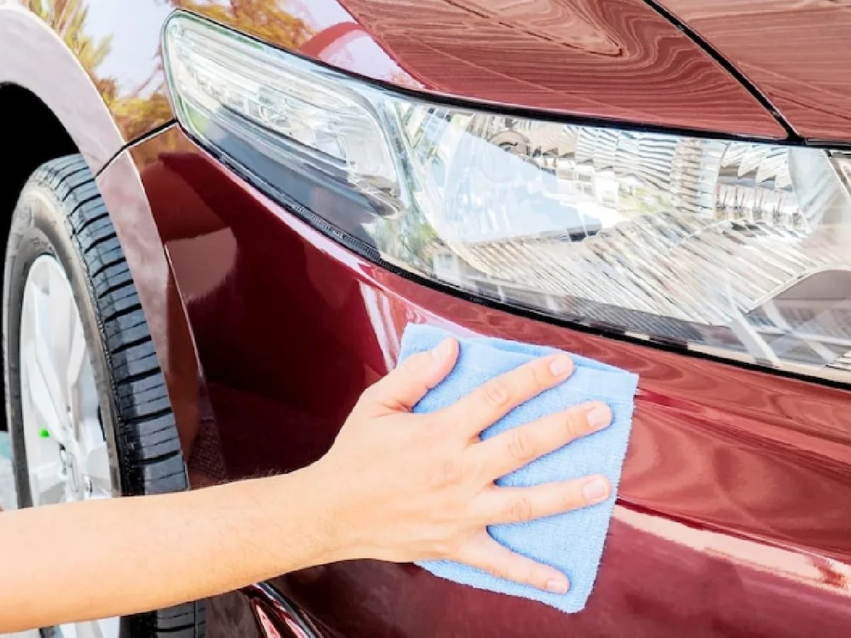 Conoce tres métodos caseros para limpiar y pulir los faros de tu carro -  Infobae
