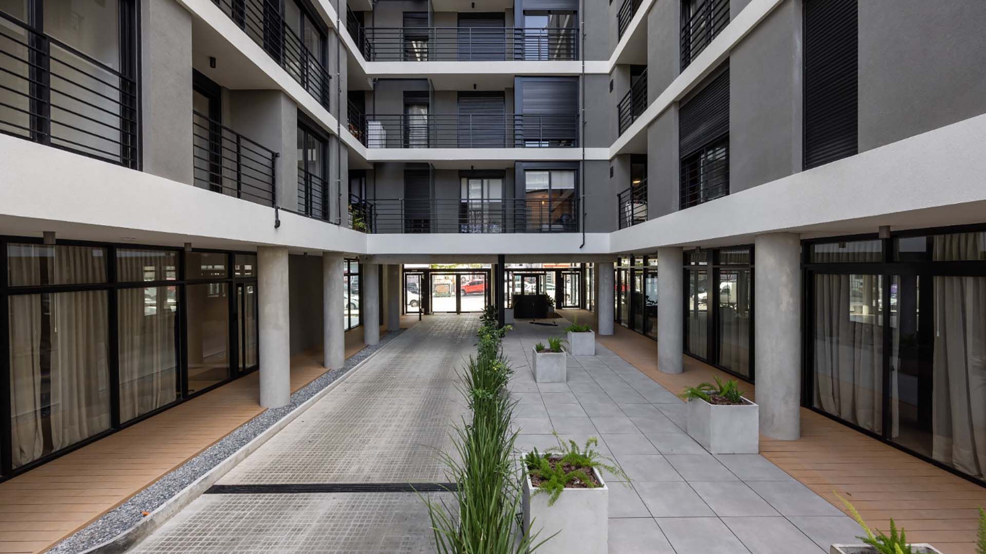 Gracias a la Ley de Vivienda Promovida se siguen construyendo edificios y viviendas en distintas zonas de Montevideo