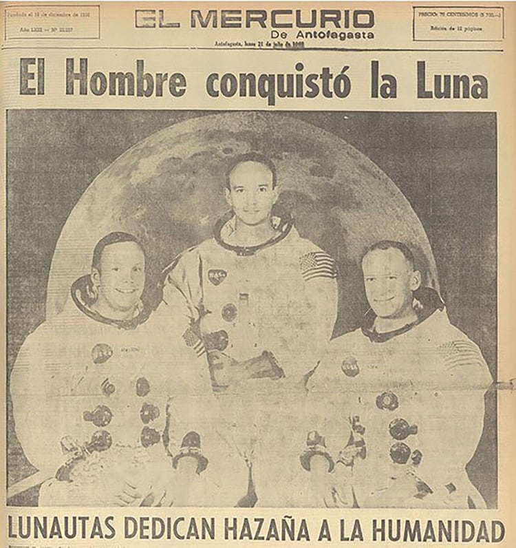 El chileno El Mercurio publicó una foto de los astronautas. La hora de la hazaña, en torno a la medianoche, dificultaba conseguir imágenes de la misión