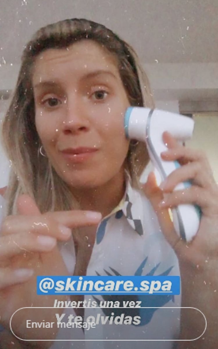 Laurita Fernández promocionó la máquina facial en sus redes sociales con el siguiente mensaje: 