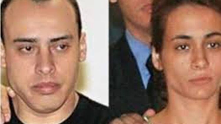 Algo les llamó poderosamente la atención a los detectives cuando se fijaron en las cámaras de seguridad del supermercado al que habían ido antes del horror: Alexandre no tenía la misma ropa que llevaba puesta un rato después cuando bajó a ver a su hija caída en el jardín