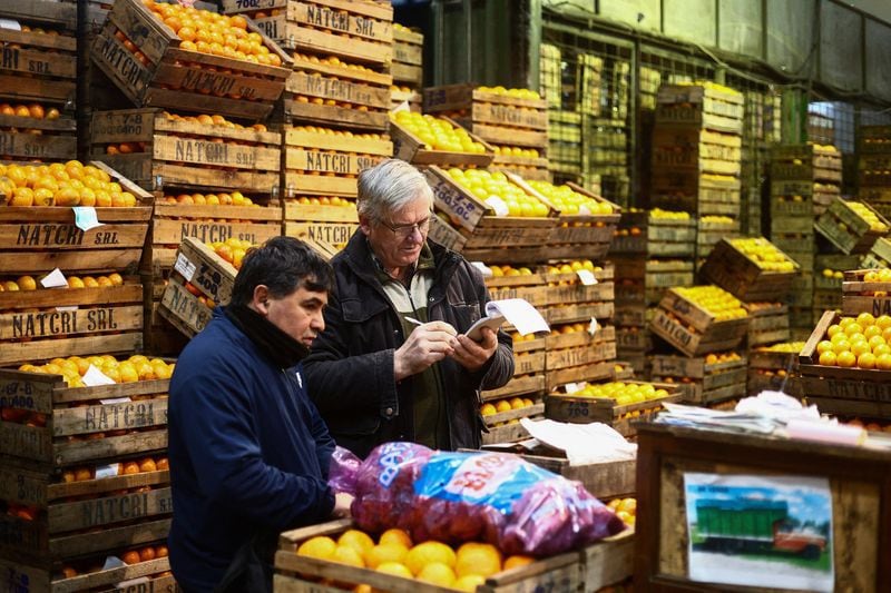 A pesar de las medidas implementadas por el Gobierno, los alimentos fueron el segundo rubro que más aumentó. Reuters