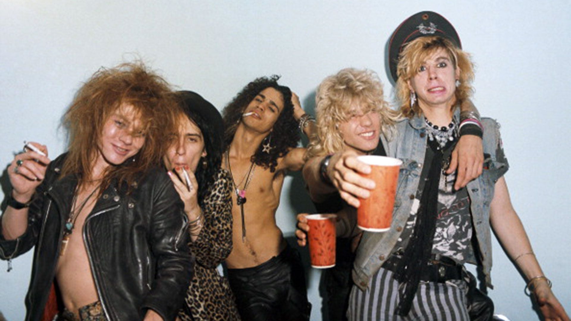 "Rocket Queen" inmortalizó los gemidos de una chica, pero además, cuenta la historia de una mujer que "mantuvo vivo un tiempo" a Axl Rose