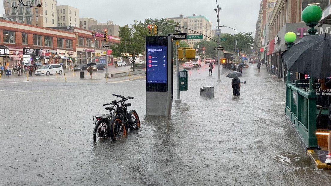 Las imágenes de las fuertes inundaciones que azotaron las calles y  estaciones del metro de Nueva York tras el paso de Ida - Infobae