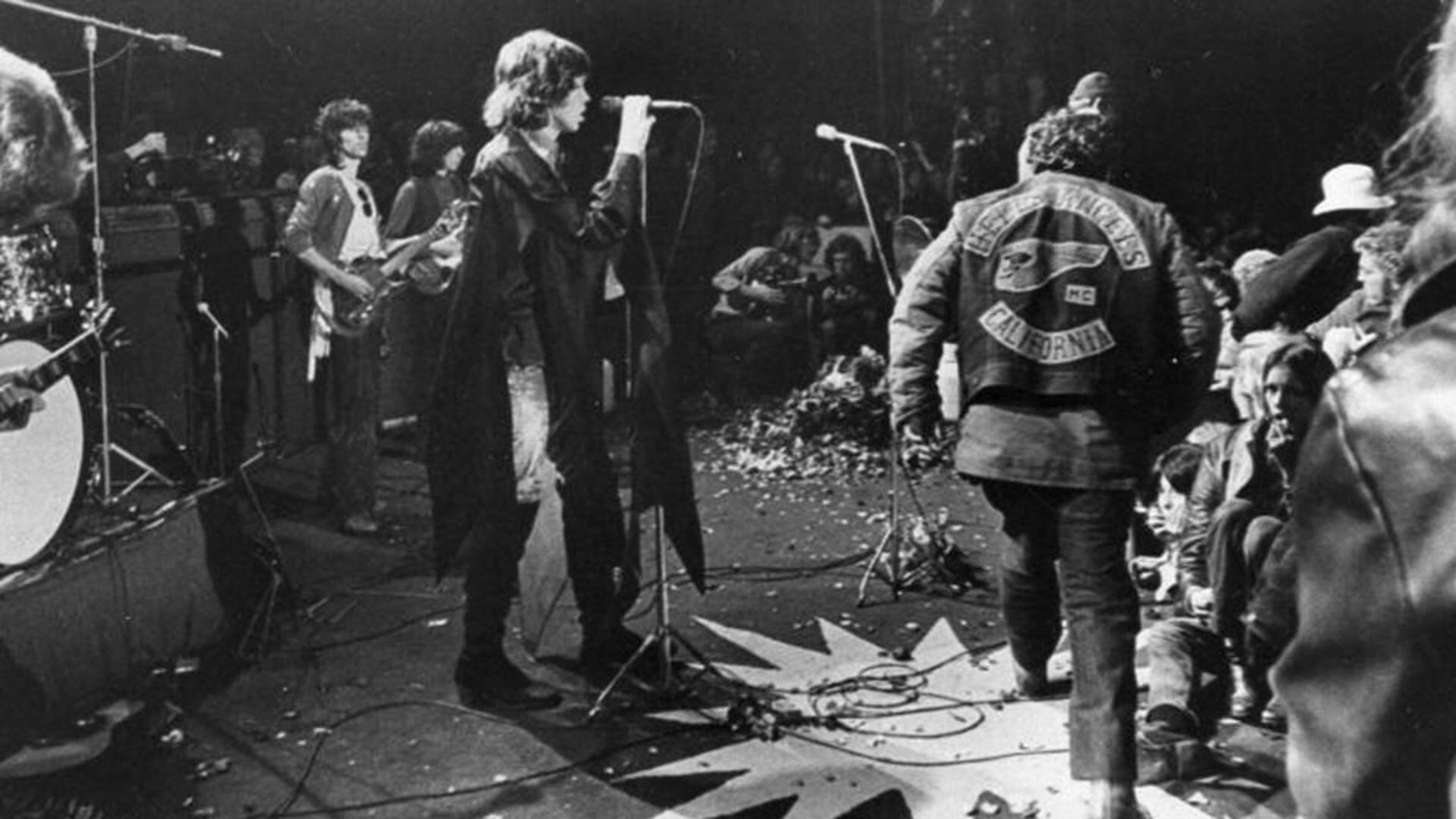 Los Rolling Stones en el escenario del escandaloso Festival Altamont Rock en Livermore, California en diciembre de 1969 (Foto: AP)