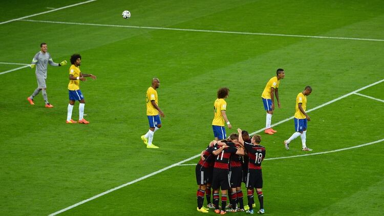 La consumación de la debacle. Brasil 1 – Alemania 7 en la casa del “Scratch”