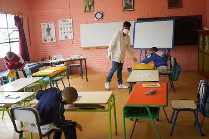 Una lección en la Escuela 30, una escuela rural en San Jose, Uruguay (REUTERS/Mariana Greif)