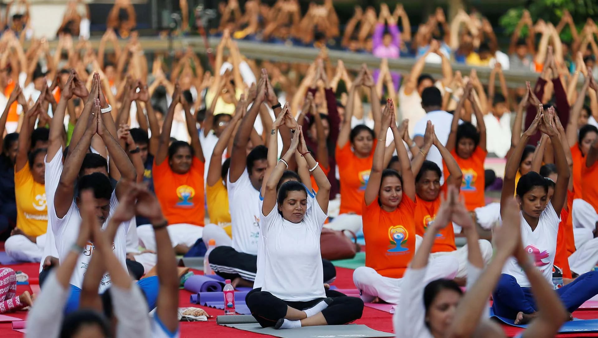 Evento para celebrar el Día Internacional del Yoga en Colombo, Sri Lanka