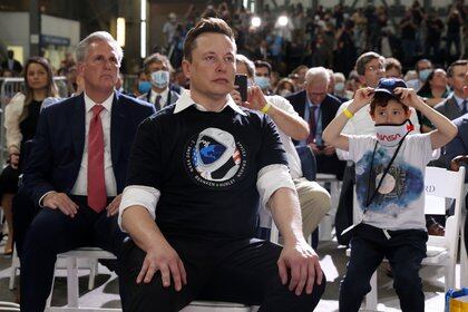Elon Musk, durante una conferencia después del lanzamiento de un cohete SpaceX Falcon 9 y la nave espacial Crew Dragon en la misión SpaceX Demo-2 de la NASA a la Estación Espacial Internacional desde el Centro Espacial Kennedy de la NASA en Cabo Cañaveral, Florida (Reuters)
