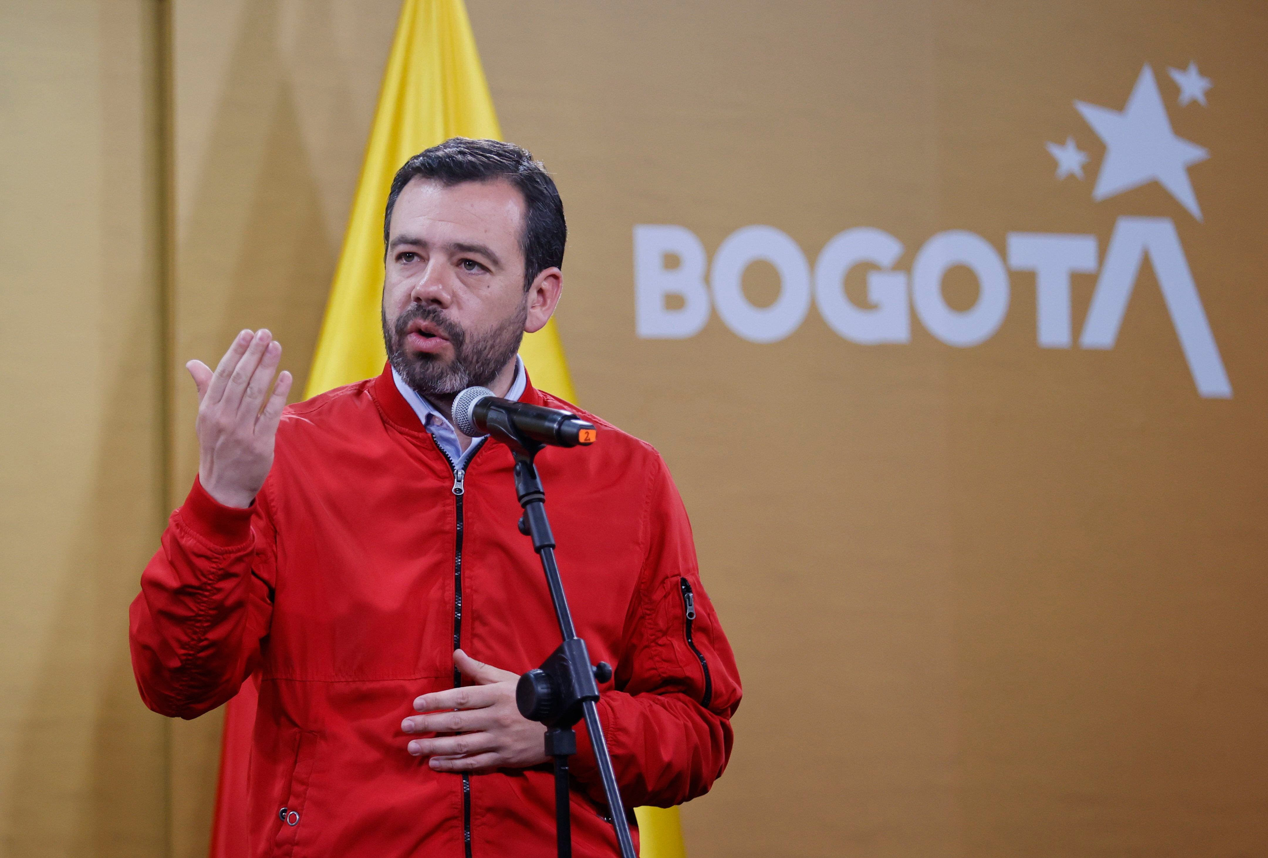 El alcalde de Bogotá, Carlos Fernando Galán destacó en entrevista con BluRadio que reducir las horas de pico y placa en la capital no es viable - crédito EFE/ Mauricio Dueñas Castañeda
