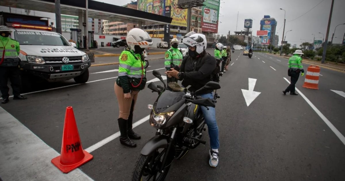 There will be no state of emergency and no curfew in Peru for 30 days