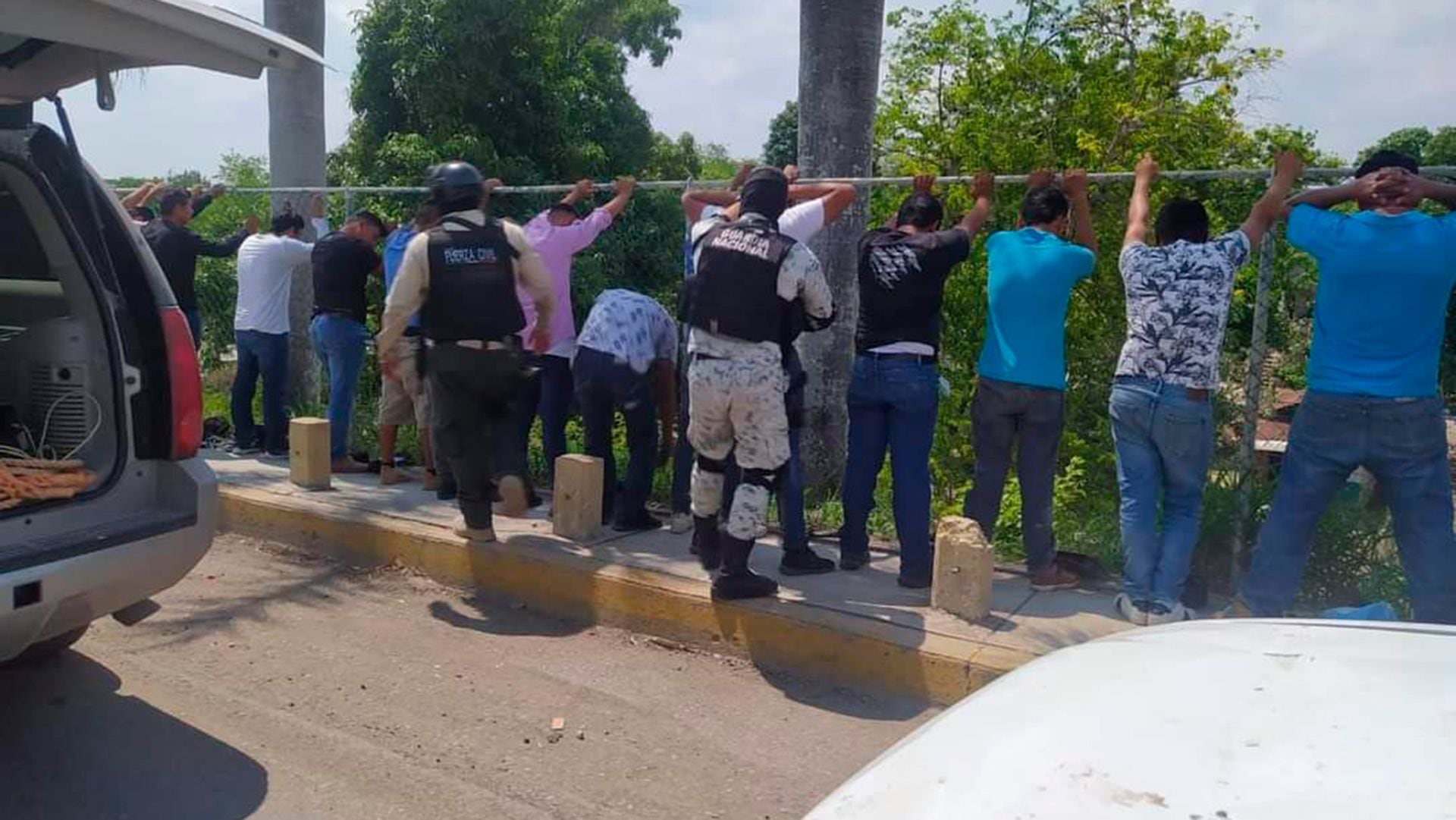Grupo de choque fue asegurado en Veracruz (Foto: @VIOLENTOFOLLOW / Twitter)