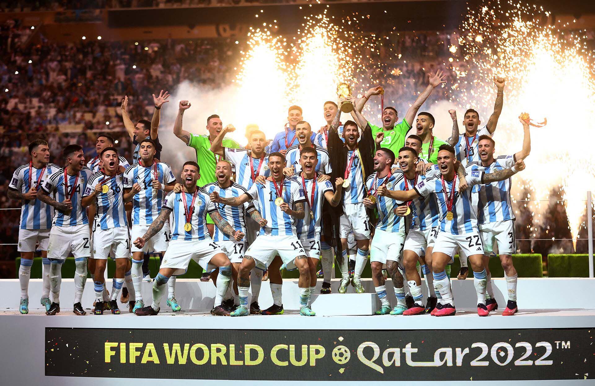 Argentina traerá el trofeo esta noche al país (Reuters)