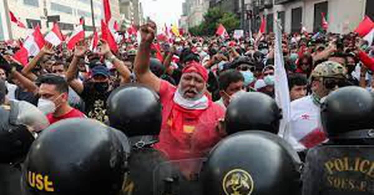 55% of Peruvians think that if the protests continue there will be an advance of the general elections
